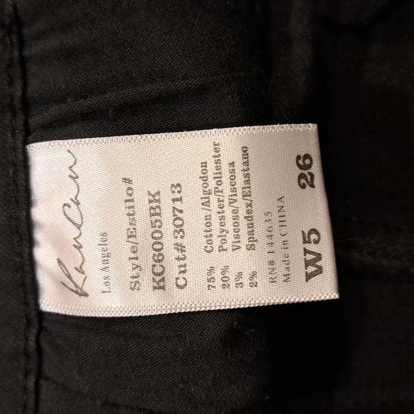 KanCan Black Distressed Shorts. Size 26. - Picture 8 of 11